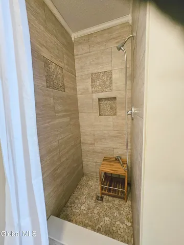 $299,900 | 45 Walker Lane, Queensbury, NY 12804