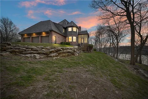 $2,000,000 | 60 Dundee Court, Loch Lloyd, MO 64012