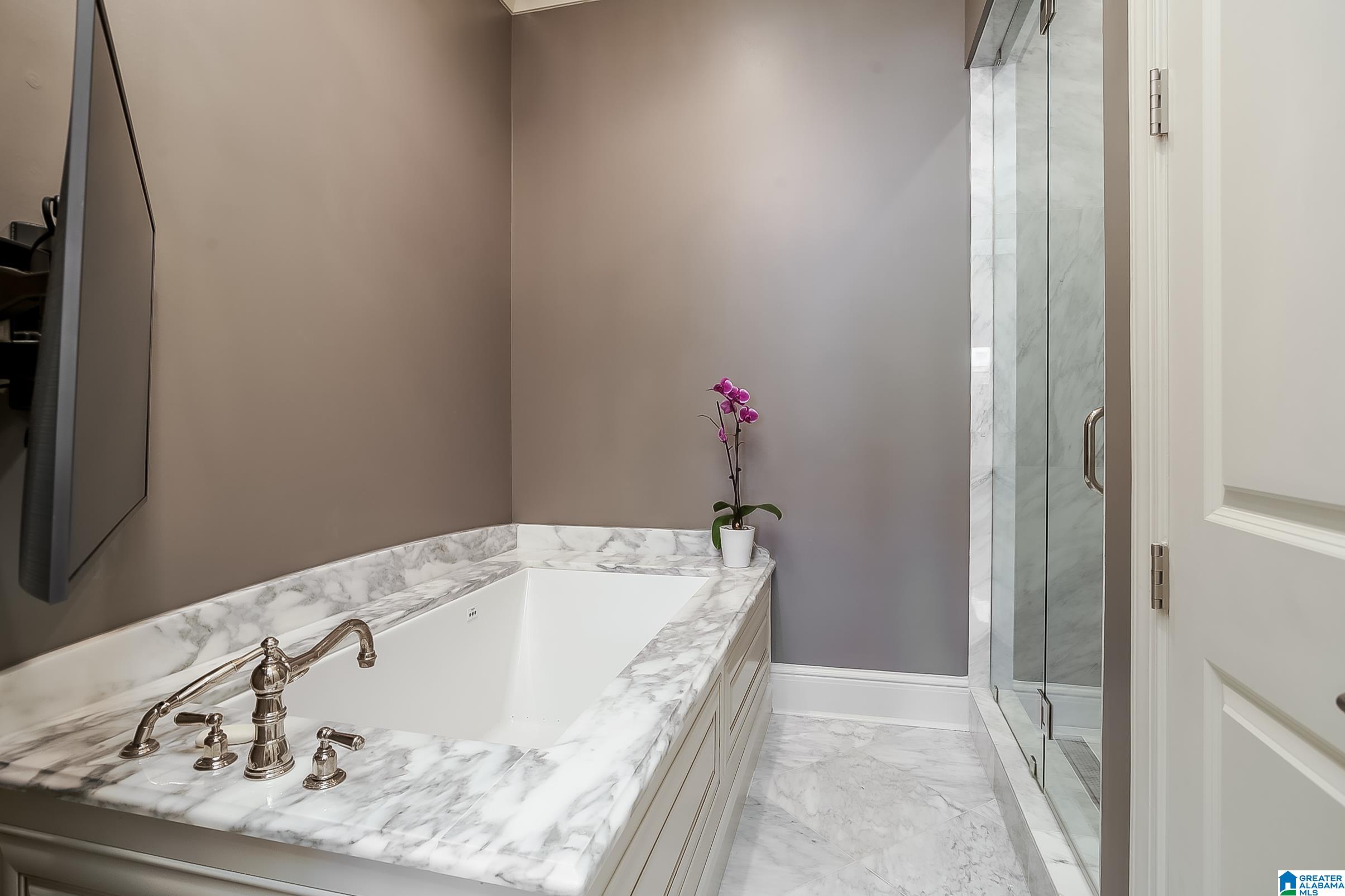 2400 Cahaba Road, Unit 260 Birmingham, AL 35223 - Photo 28 of 33