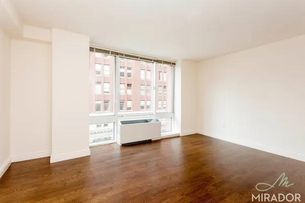$9,500 | 60 West 23rd Street, Unit 1024 | Flatiron