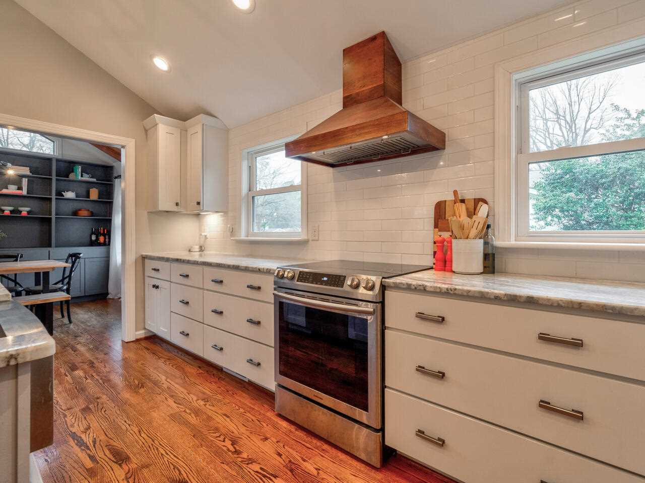 1201 Chardon Court Raleigh, NC 27609 - Photo 11 of 30 Photo 11