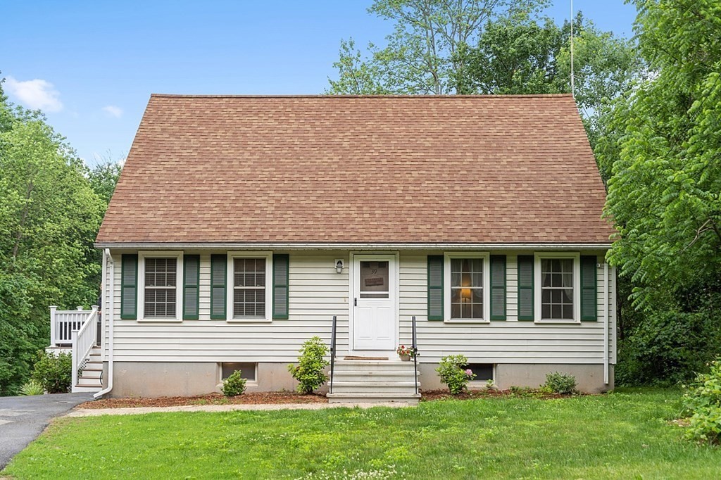 39 Dawson Road Worcester, MA 01602 - Photo 1 of 33 Gallery Image 1