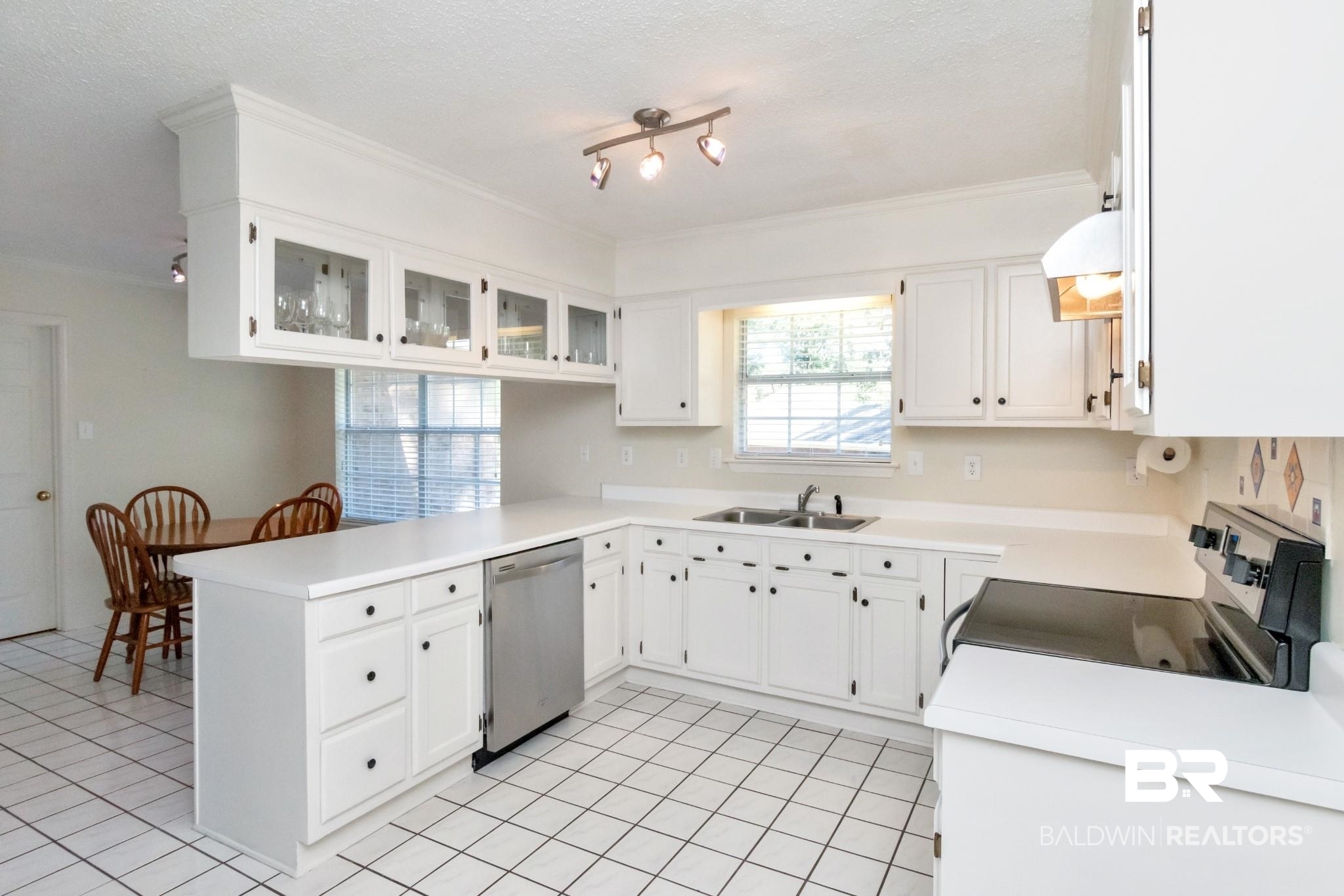 1104 Hanging Lantern Circle Mobile, AL 36695 - Photo 6 of 35