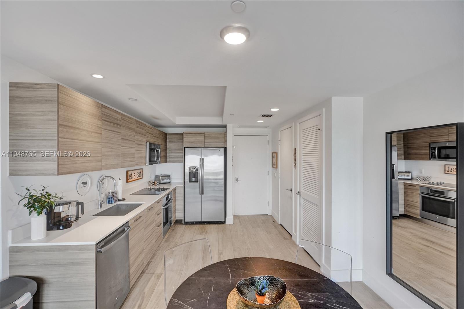 121 Northeast 34th Street, Unit 910 Miami, FL 33137 - Photo 17 of 42