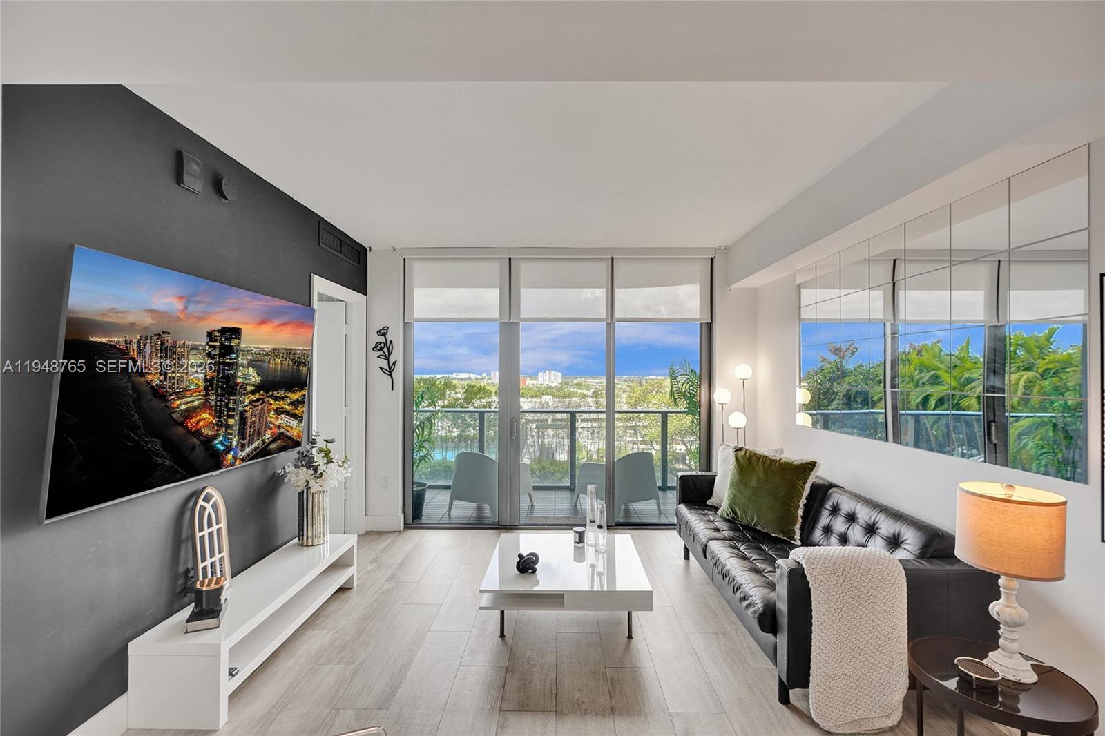 121 Northeast 34th Street, Unit 910 Miami, FL 33137 - Photo 8 of 42