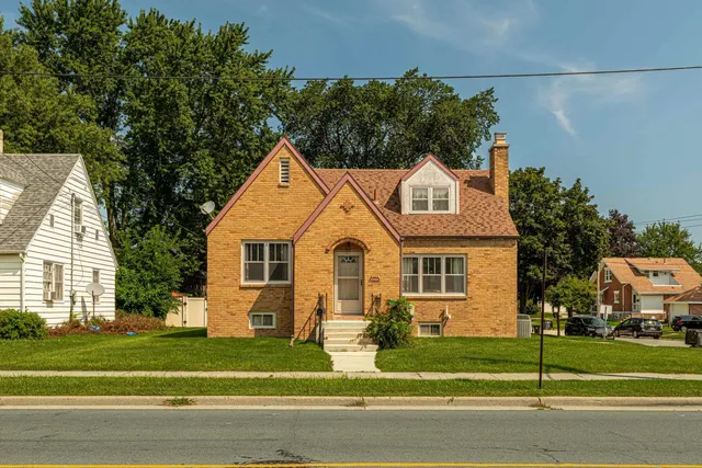 $234,900 | 2123 13th Street, Monroe, WI 53566