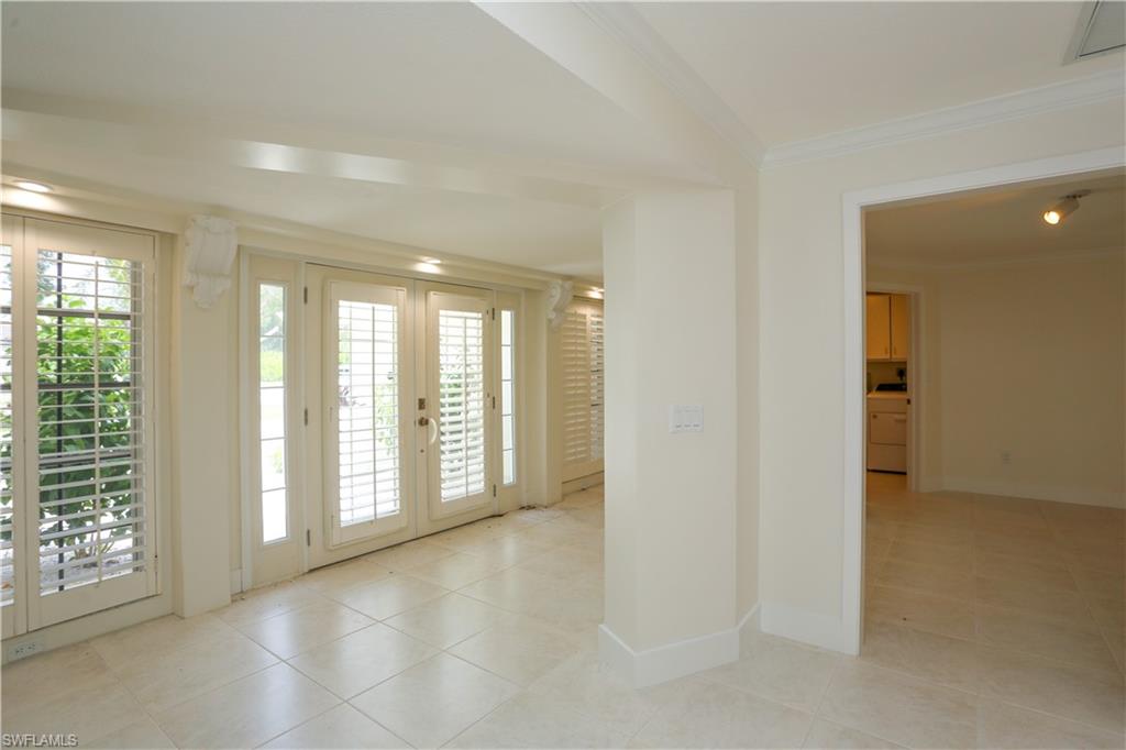 2901 Crayton Road Naples, FL 34103 - Photo 39 of 50