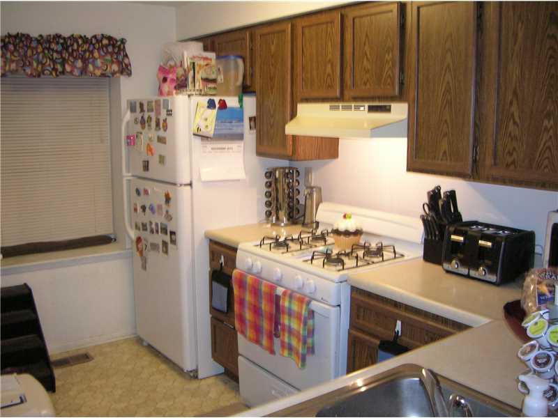 405 Shady Ridge Drive Monroeville, PA 15146 - Photo 11 of 25 Kitchen.