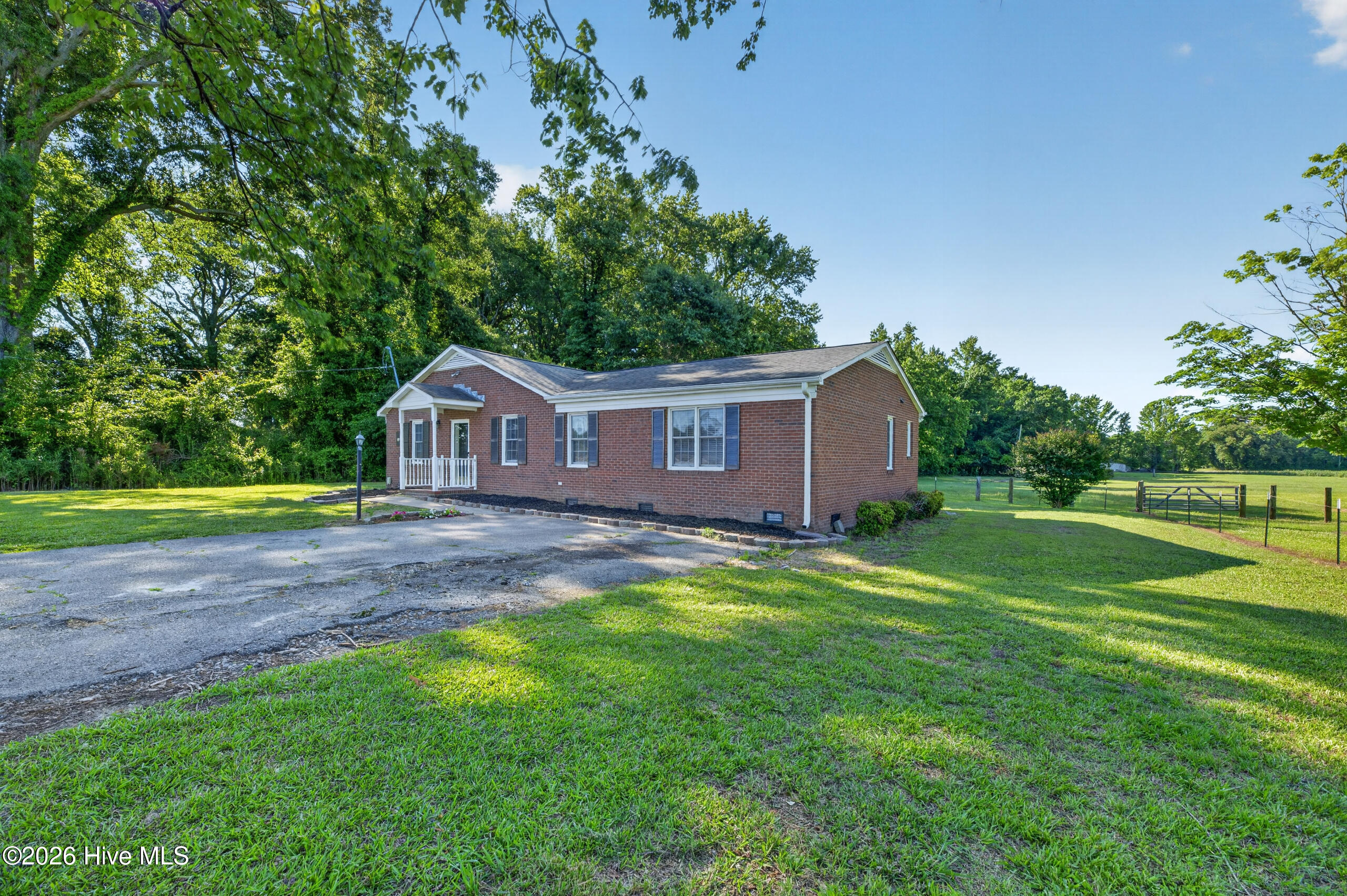 2489 Pocosin Road Ayden, NC 28513 - Photo 4 of 53 004_DSC_5703