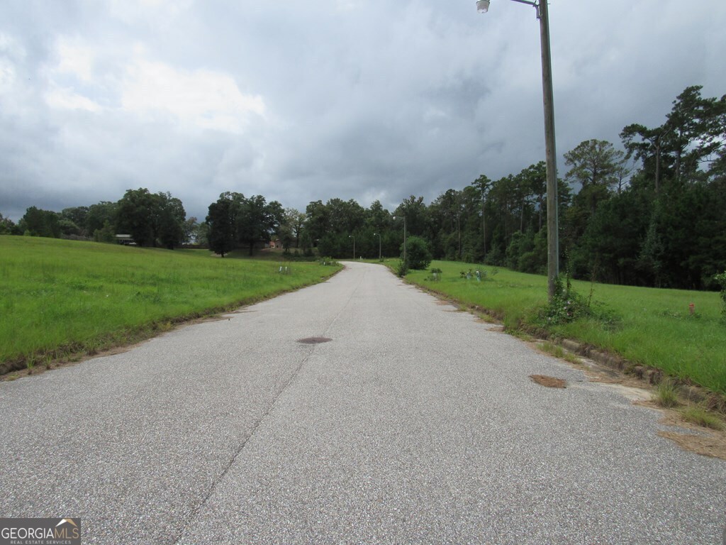 116 Barefoot Lane, Unit 14 Eufaula, AL 36027 - Photo 2 of 3