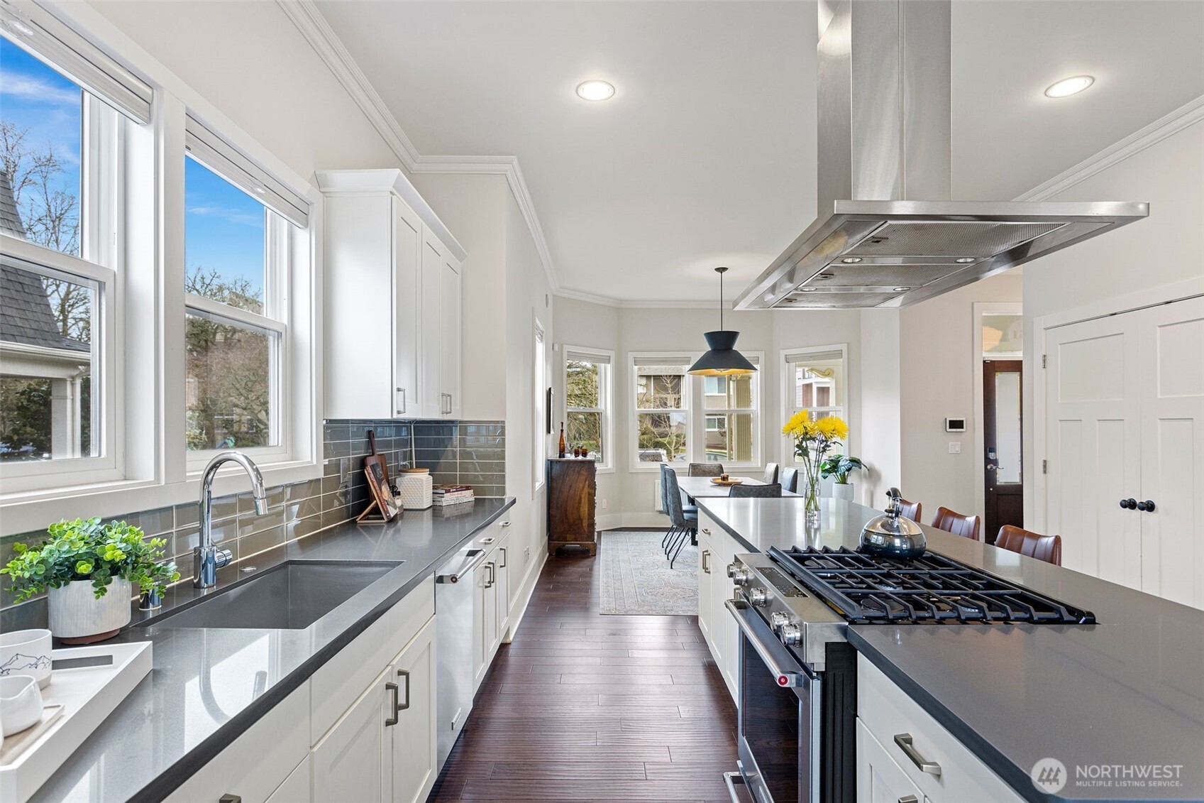 151 28th Avenue Seattle, WA 98122 - Photo 10 of 40