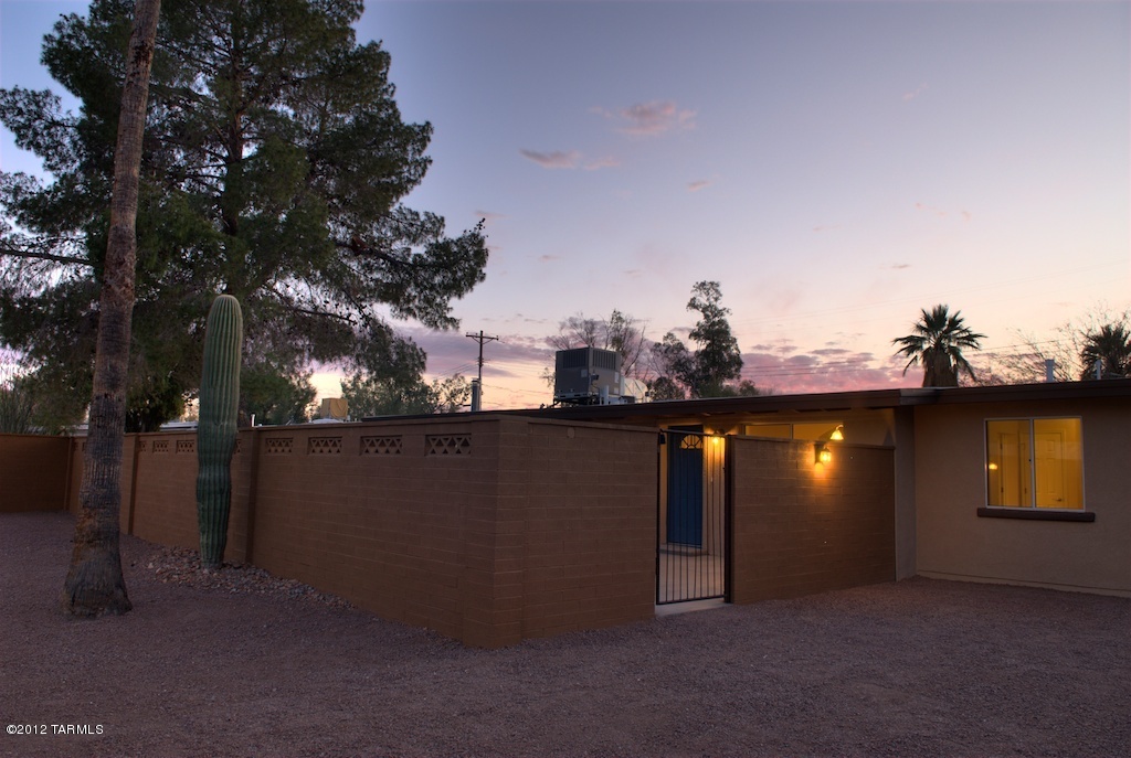 2009 North Ridgeway Road Tucson, AZ 85712 - Photo 11 of 18 Gallery Image 11