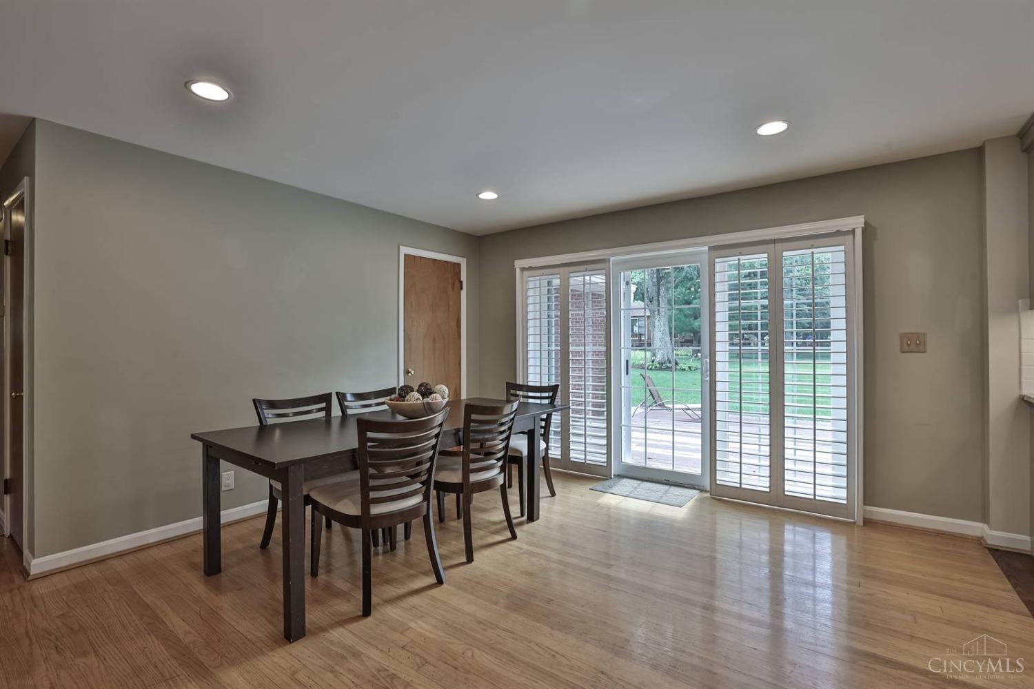 671 Fleming Road Cincinnati, OH 45231 - Photo 6 of 37