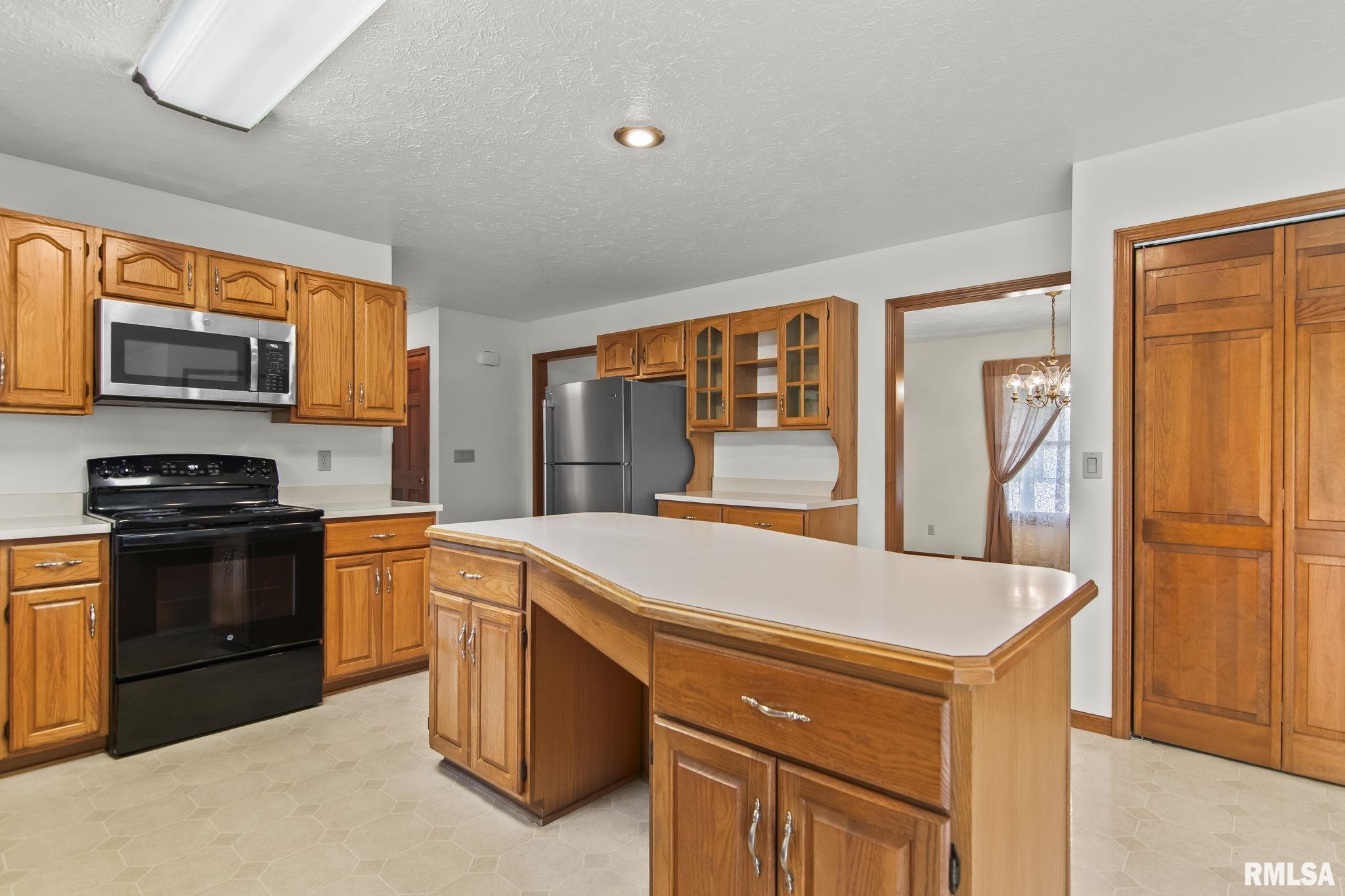 3985 Mill Stone Drive Springfield, IL 62711 - Photo 20 of 61