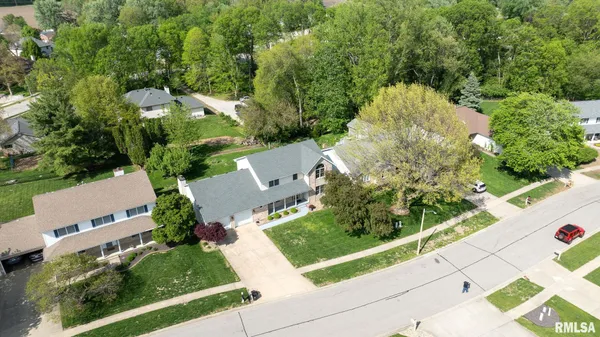 $365,000 | 3985 Mill Stone Drive, Springfield, IL 62711