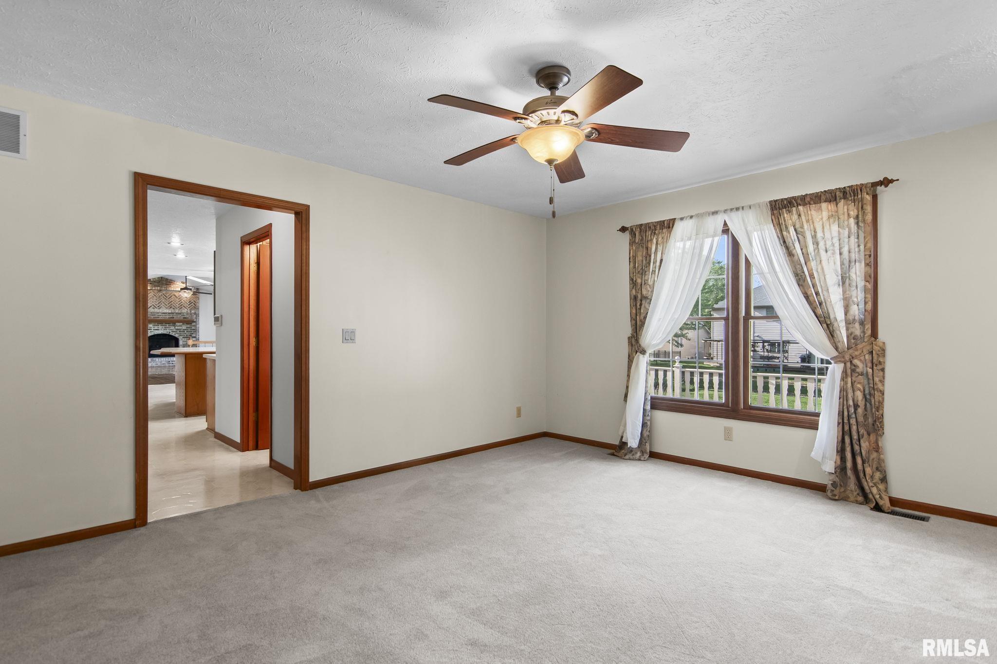 3985 Mill Stone Drive Springfield, IL 62711 - Photo 9 of 61