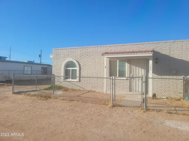 $1,099 | 506 East Southern Avenue, Unit 1, Apache Junction, AZ 85119