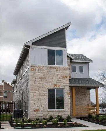 $3,100 | 1013 Banyon Street, Austin, TX 78757