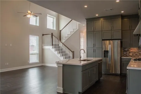 $3,100 | 1013 Banyon Street, Austin, TX 78757