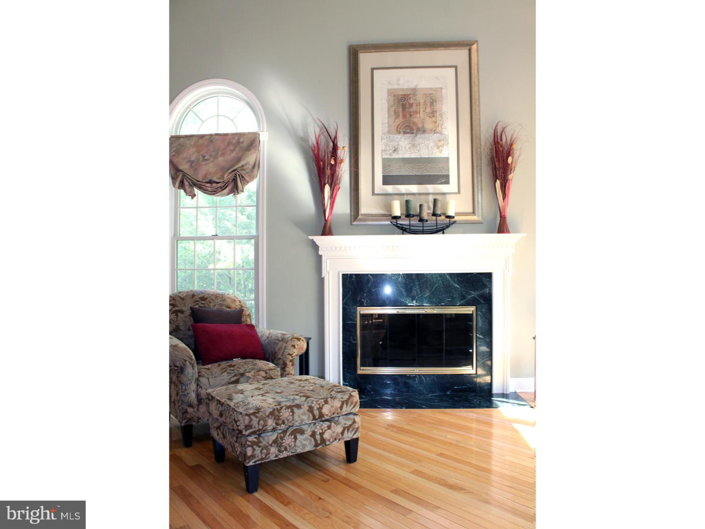 4 Oak Ridge Lane Sewell, NJ 08080 - Photo 8 of 25 Gallery Image 8