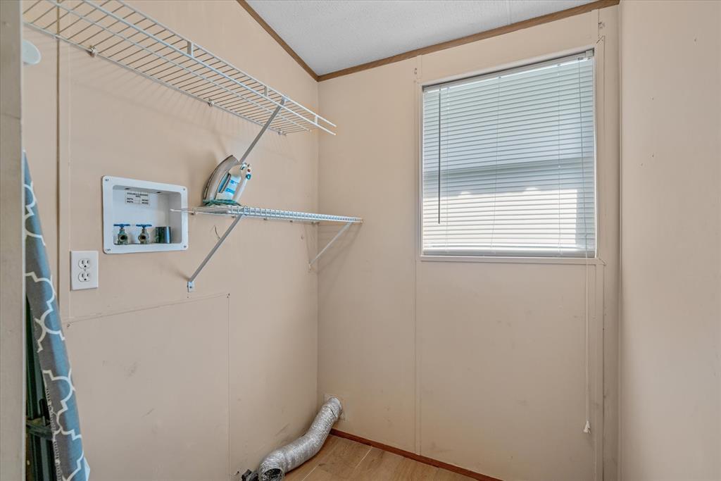 356 Farm To Market Road 751 Wills Point, TX 75169 - Photo 21 of 31 a bathroom with a window and a shower