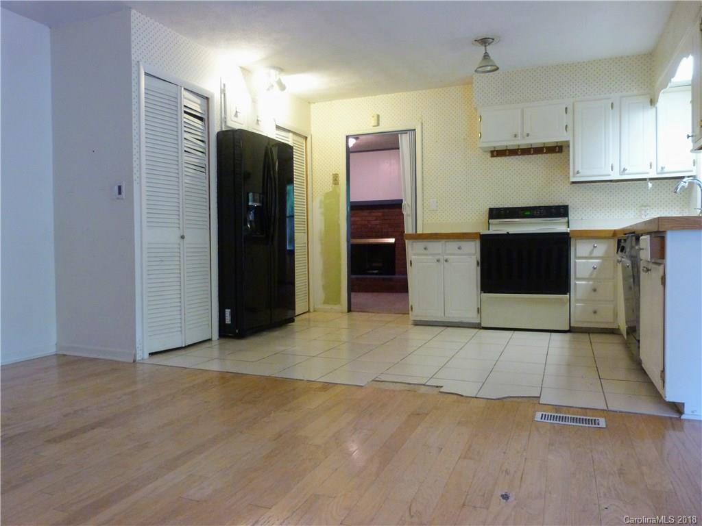 100 Chambers View Drive Clyde, NC 28721 - Photo 11 of 30 Gallery Image 11