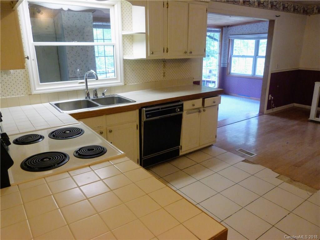 100 Chambers View Drive Clyde, NC 28721 - Photo 12 of 30 Gallery Image 12