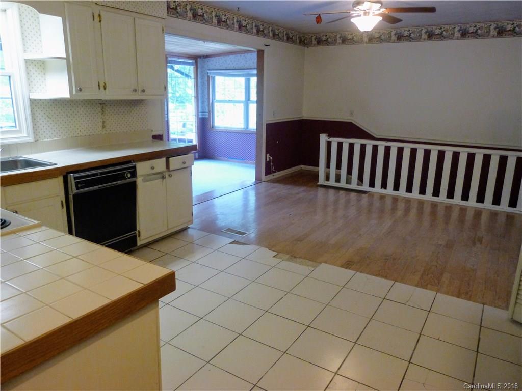 100 Chambers View Drive Clyde, NC 28721 - Photo 13 of 30 Gallery Image 13
