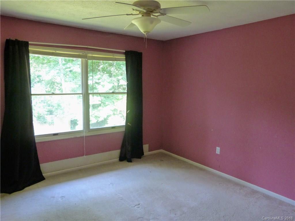 100 Chambers View Drive Clyde, NC 28721 - Photo 17 of 30 Gallery Image 17
