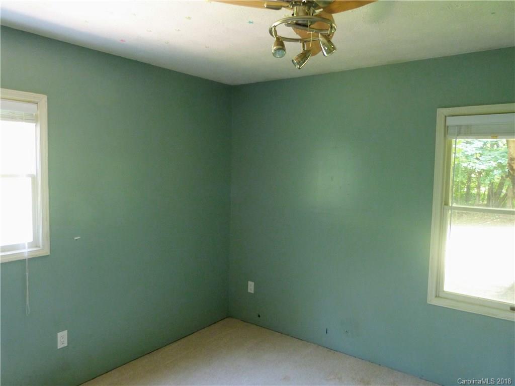 100 Chambers View Drive Clyde, NC 28721 - Photo 19 of 30 Gallery Image 19
