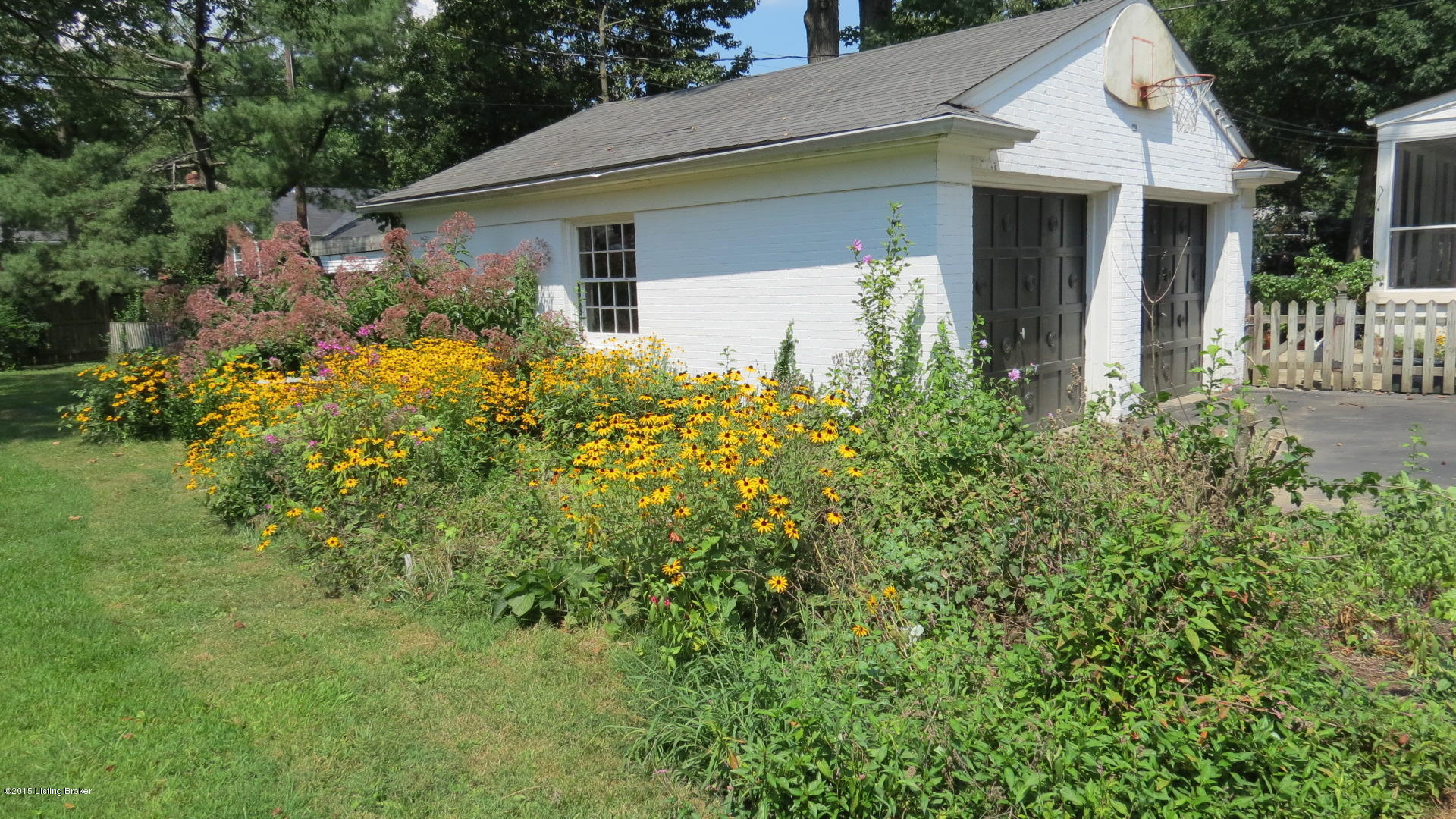 310 Ring Road Louisville, KY 40207 - Photo 21 of 22 IMG_0019