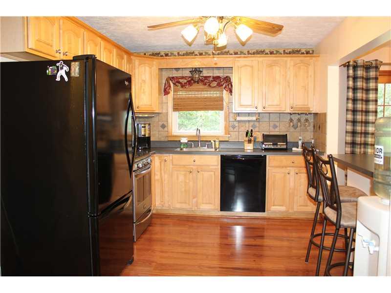 4042 Tuscarawas Road Beaver, PA 15009 - Photo 5 of 25 Kitchen.
