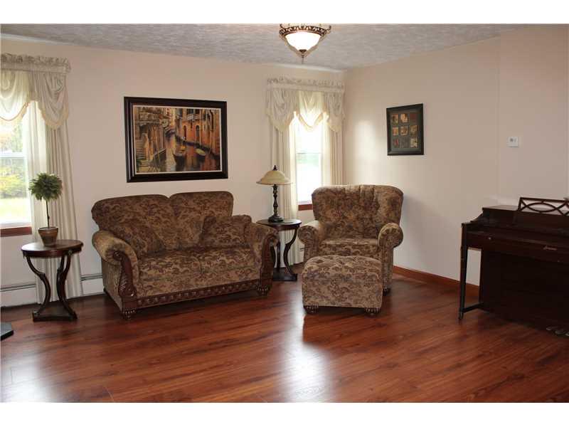 4042 Tuscarawas Road Beaver, PA 15009 - Photo 9 of 25 Living Room.