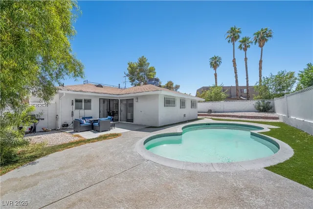 $2,788 | 3001 South Carruth Street, Las Vegas, NV 89121