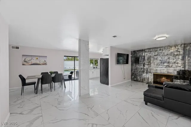 $2,788 | 3001 South Carruth Street, Las Vegas, NV 89121