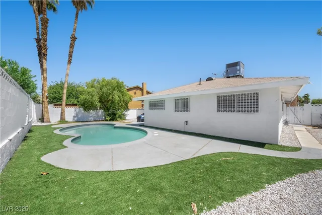 $2,788 | 3001 South Carruth Street, Las Vegas, NV 89121