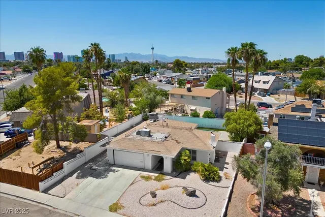 $2,788 | 3001 South Carruth Street, Las Vegas, NV 89121