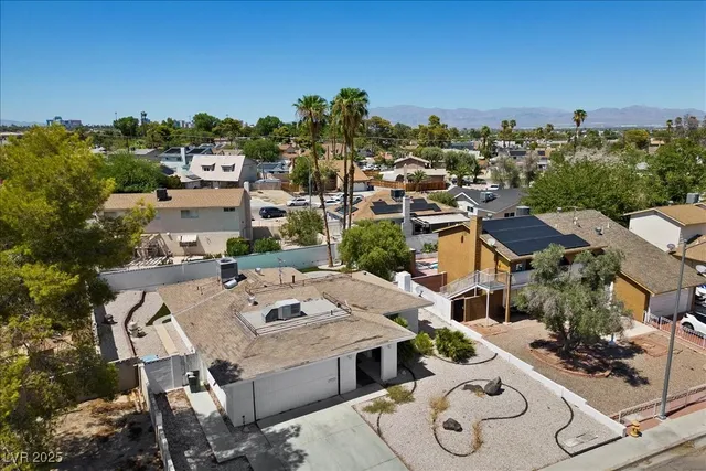 $2,788 | 3001 South Carruth Street, Las Vegas, NV 89121