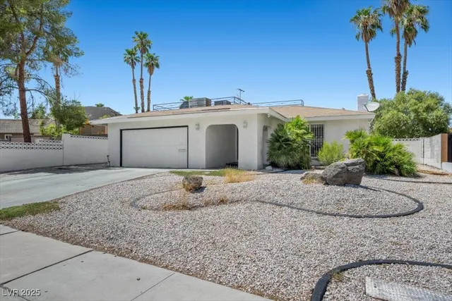 $2,788 | 3001 South Carruth Street, Las Vegas, NV 89121