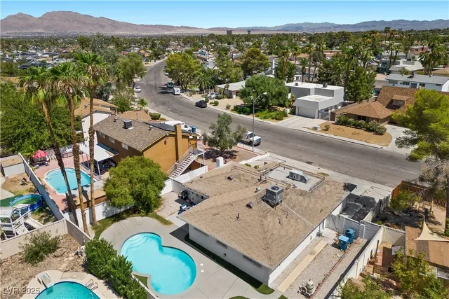 $2,788 | 3001 South Carruth Street, Las Vegas, NV 89121