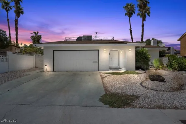$2,788 | 3001 South Carruth Street, Las Vegas, NV 89121