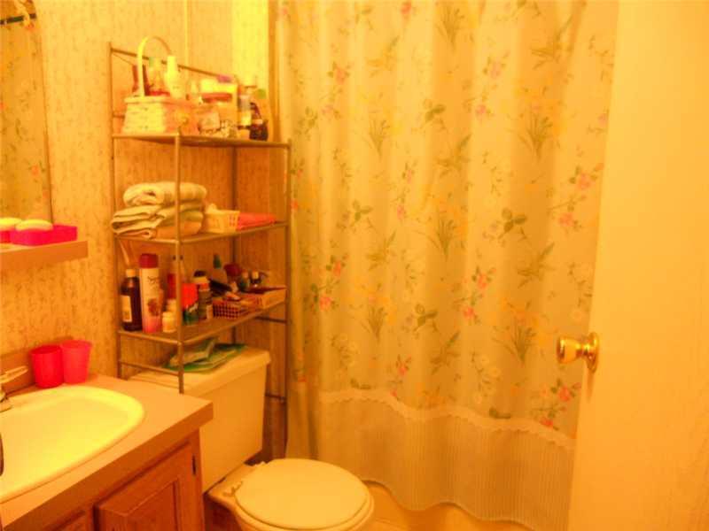 379 Downing Road Exeter, ME 04435 - Photo 18 of 29 Bathroom.