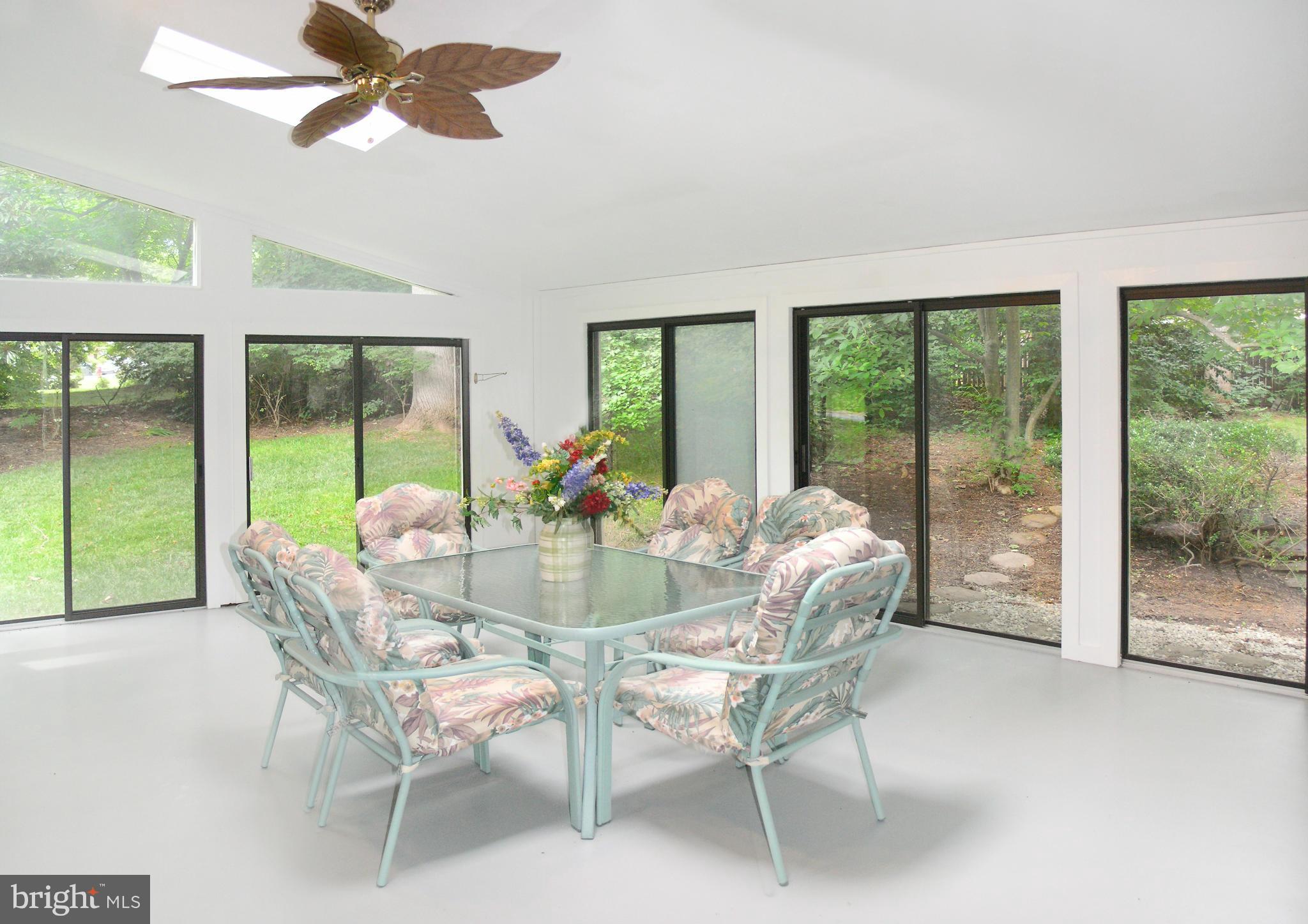 11810 Riders Lane Reston, VA 20191 - Photo 10 of 30 Incredible SunRoom Addition with HVAC