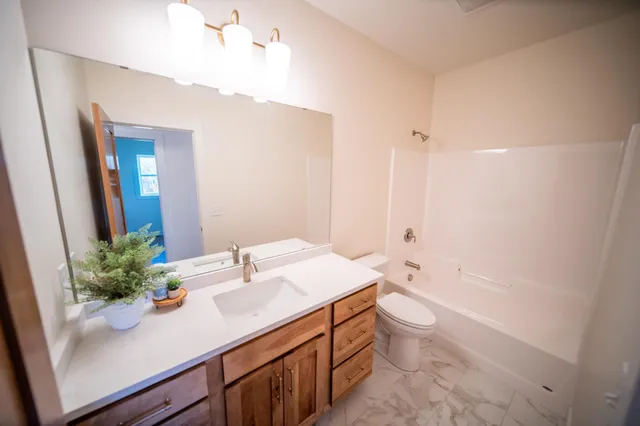 $648,900 | 1803 20th Ave Circle Northeast, Kasson, MN 55944