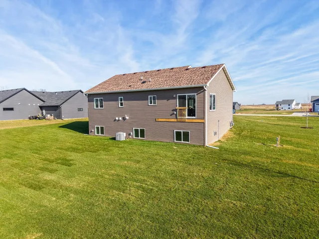 $648,900 | 1803 20th Ave Circle Northeast, Kasson, MN 55944