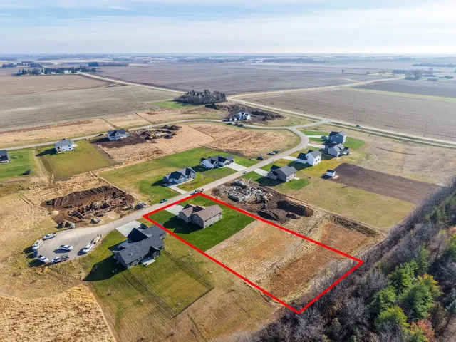 $648,900 | 1803 20th Ave Circle Northeast, Kasson, MN 55944