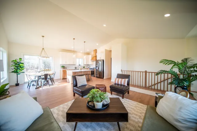 $648,900 | 1803 20th Ave Circle Northeast, Kasson, MN 55944