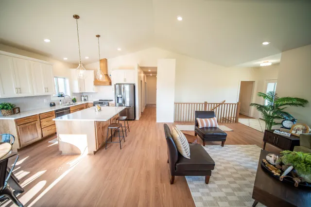 $648,900 | 1803 20th Ave Circle Northeast, Kasson, MN 55944