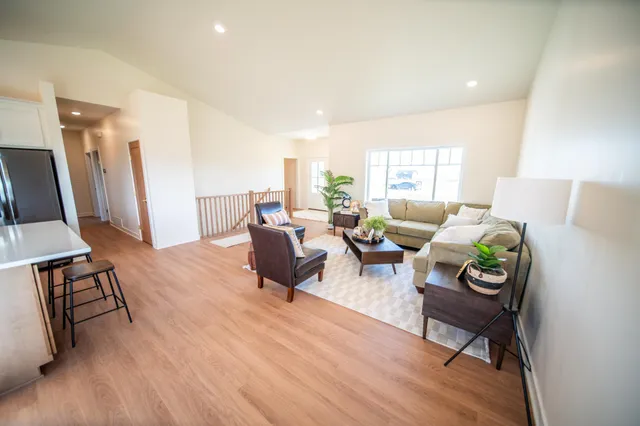 $648,900 | 1803 20th Ave Circle Northeast, Kasson, MN 55944