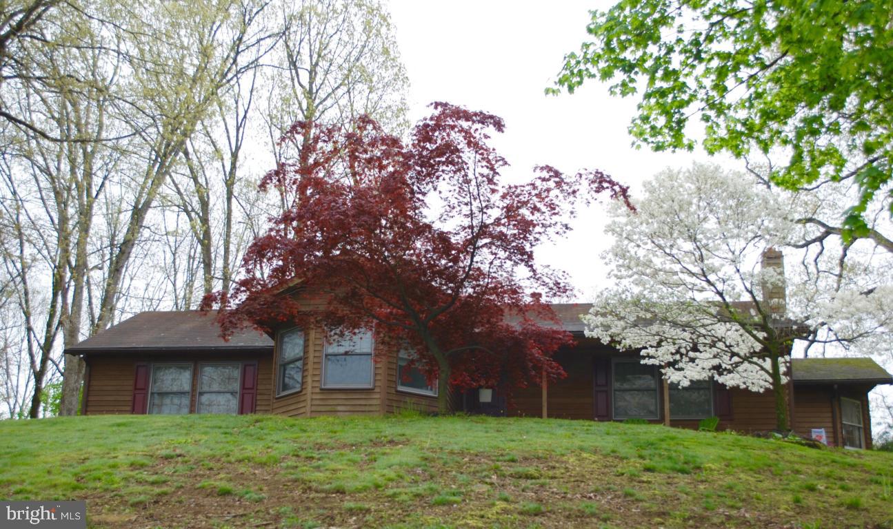 300 Burd Coleman Road Cornwall, PA 17042 - Photo 2 of 31 Gallery Image 2